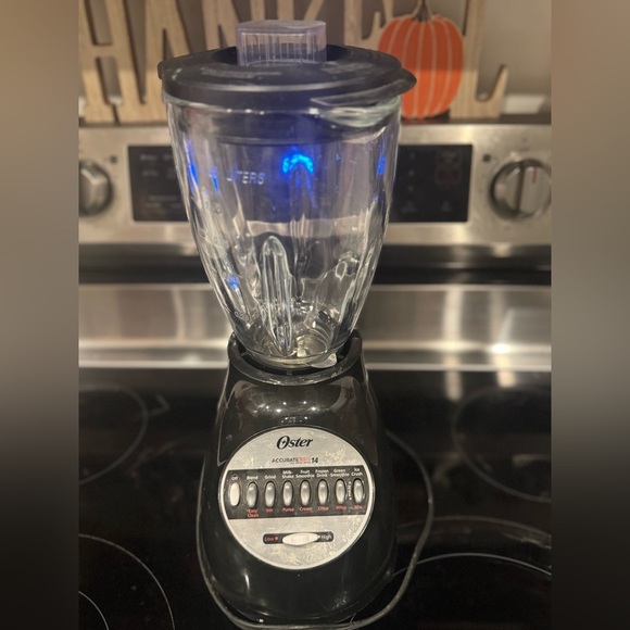 Oster Other - Oster Black Blender with Clear Glass Jar